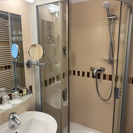Hotel Famulus Gyor Room photo