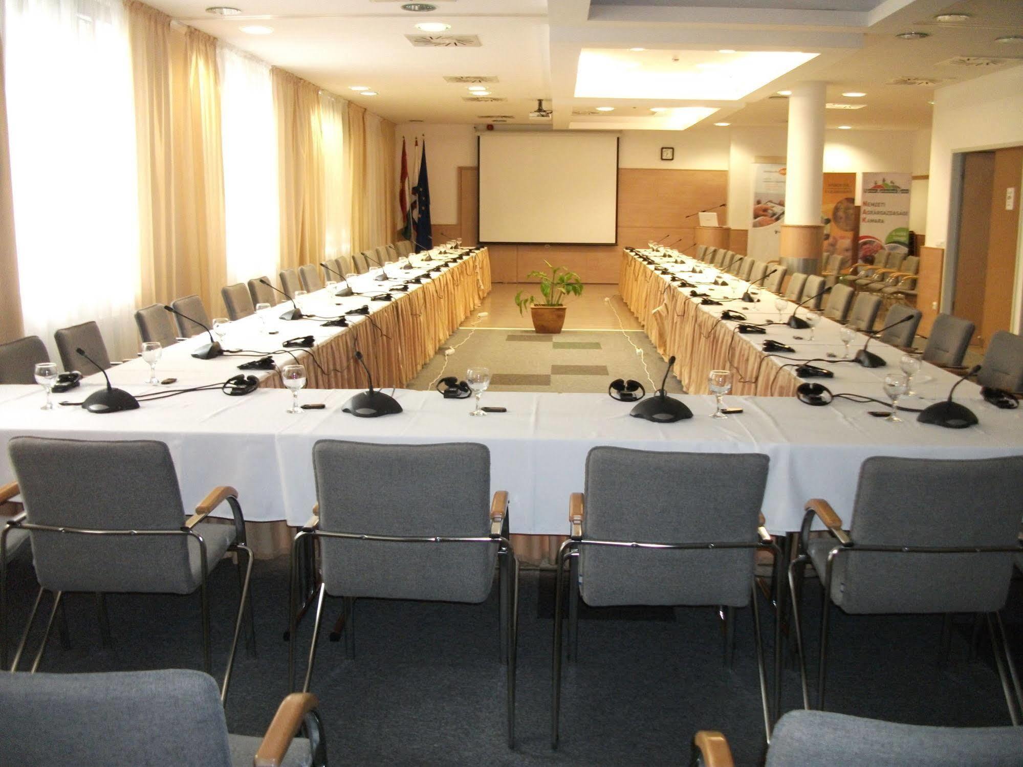 Hotel Famulus 4*